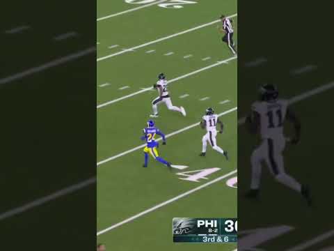 Saquon Barkley crosses 255 YARDS on the 72-YARD TOUCHDOWN RUN!!!! 🦅🔥 Eagles vs Rams Highlights