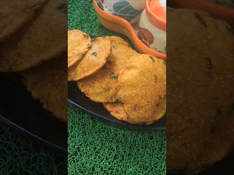 Aloo methi puri #viralvideo #indiansnacks #shortvideo #treding #recipe #treding