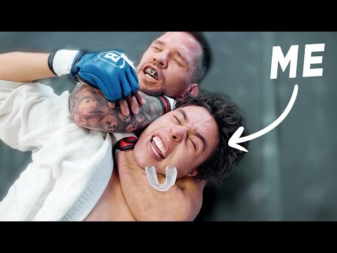 Beginner Tries To Fight MMA Fighter