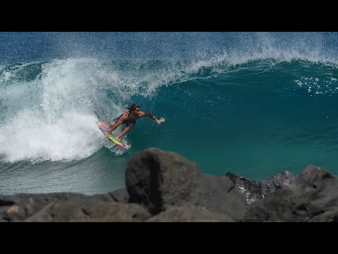 Summertime Surf On The North Shore