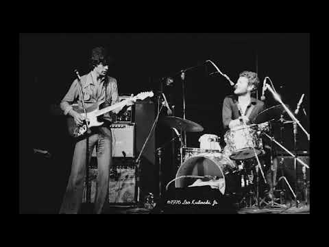 The Genetic Method / Chest Fever - The Band - 1976 Live