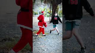 tease Mrs. Claus 😆 [Nam Phương] #namphuong #shorts #funny #comedy #action