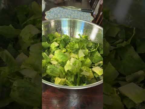 COOKING HACK: How to keep your lettuce very fresh 🥬