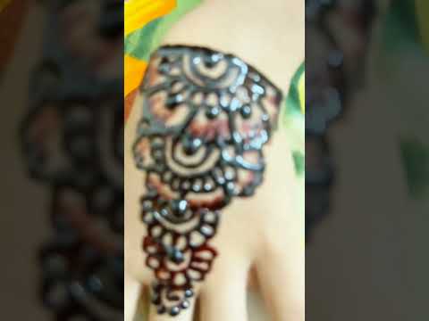 #mehndi #new #trending #viralreels #viralvideo #hennadesign #mehendiartist #viralreelsfb #viralshort