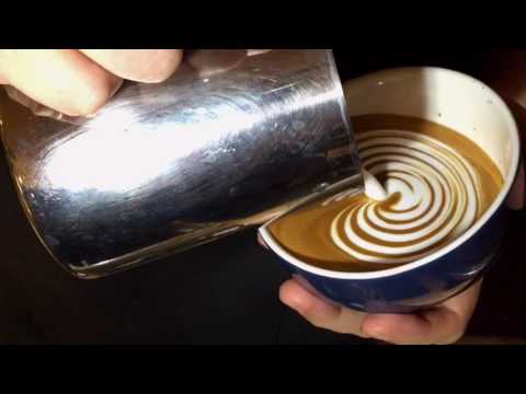 Latte art slow rosetta