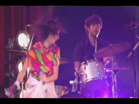 Pin - Yeah yeah yeahs (live)