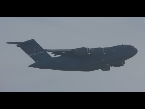 USAF Boeing C-17A Globemaster III 06-6158 climbing out of Travis AFB (E66158)