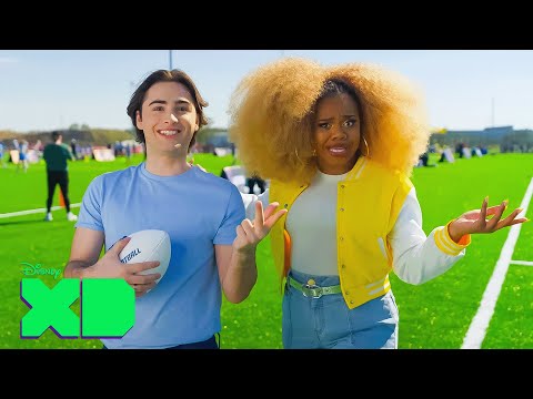 Descendants: The Rise of Red Stars Dara & Joshua Try NFL Flag Football | FOR THE WIN | @disneyxd