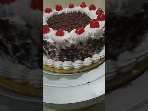 #blackforestcake#freshbaked#cakelover#homemade#homebaker#bakingislife#bakery#yt @harshalamestry