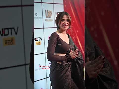 UNCUT : Mahira Sharma Spine-Tingling Backless look grabbing eyes balls at NDTV Awards | ProMedia