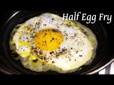 Masala Fried Egg-Famous Street Style Egg खाया आपने? Indian Street Food-Indian Cuisine #Shorts