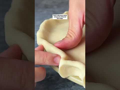 How to Avoid Pie Crust Drooping