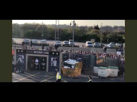 LEEDS UNITED FANS PROTEST AGAINST THE SUPER LEAGUE AT ELLAND ROAD