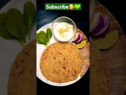 Aloo Paratha🤤😋 #easyrecipe #kidslunchbox #shorts #ytshorts #sowmikitchen123