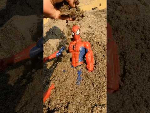 Spiderman spidey action figure sand throw #spidey #marveluniverse