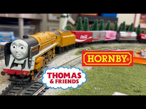 Hornby Murdoch pulls the Coca-Cola Train HO/OO