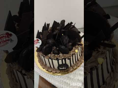 Overlord chocolate cake #music #cake #ytshort #sarika