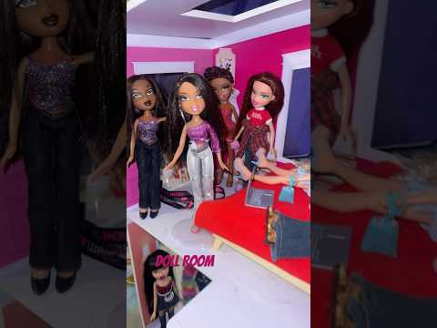 Dolly room tour #dolls #bratz #bratzfam #barbie #dollcollecting #dollcollector #dollroom