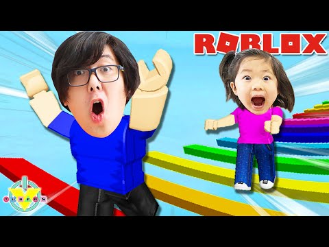 Emma and Daddy Play Hide N Seek in Roblox!! Fun Family Games