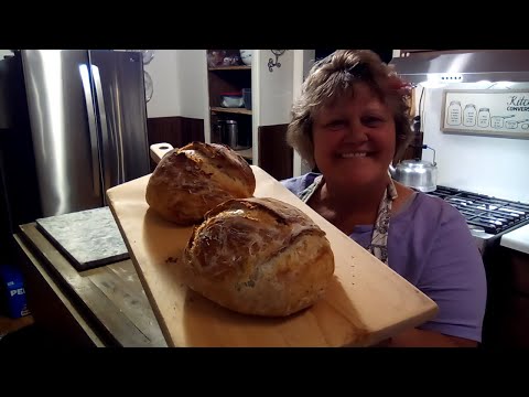 The Easiest Homemade Bread Ever! | Bake with Me | No Knead Bread Great for Beginners