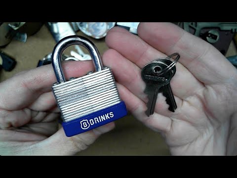 [160] Brinks 40mm Laminated Padlock picked open