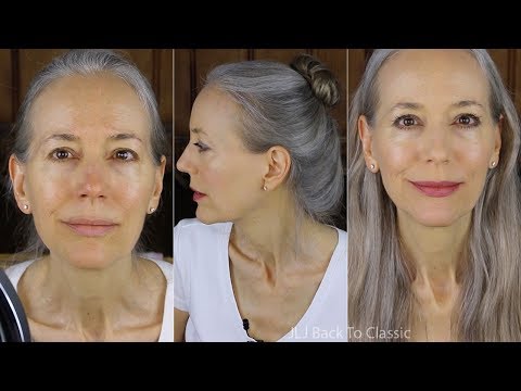 GRWM: Using Bare Minerals Matte Powder Foundation on Dry, Mature Skin / Clean Beauty Over 40, 50