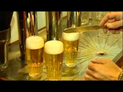 Beste barkeeper staat 101 uur achter de toog! - Gva.be.flv