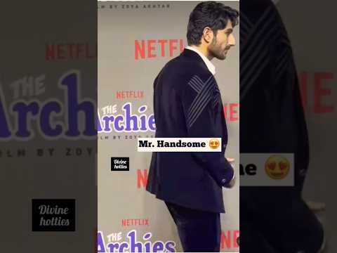 Nawaabzaada Abrahim ali khan turns hit on the Archies premiere#abrahimalikhan#shaifalikhan#bollywood