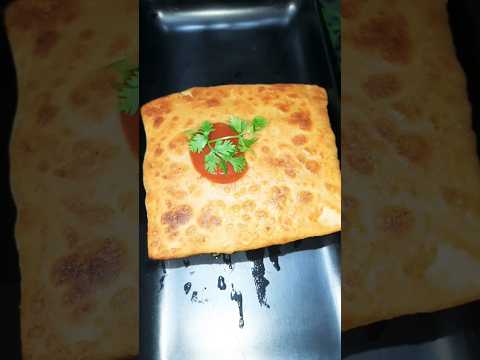 Egg roti #eggroti #eggchapathi #egg #shorts #viral #trending #roti #food #ytshorts