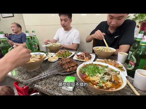 粉丝约我请我吃饭，互相学习交流，打心眼佩服这样上进的年轻人，一个个太能干了