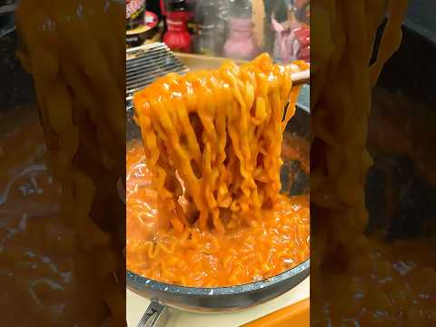 Korean Spicy Cheese Fondue Noodles