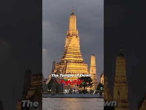 Temple of Dawn [ Wat Arun ] View from a rooftop bar In Bangkok - Travel Thailand