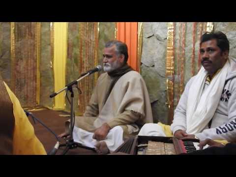 "Re man , krishna nam kahi lije - रे मन कृष्ण नाम कही लीजे " RAAG SEVA AT RADHARAMAN TEMPLE