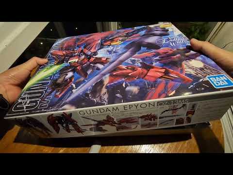 在RG次代鋼彈到貨前，先買MG來開盒，是ka叔設計的喔，gundam Epson oz-13ms unbox