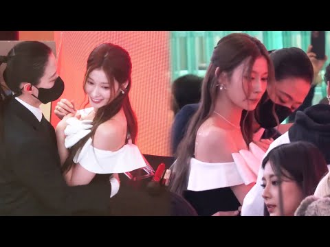 TWICE's bodyguard goes viral after doing this to Sana