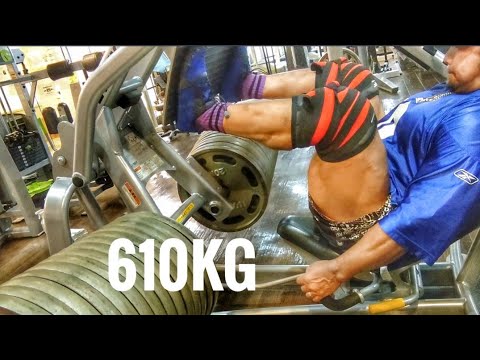 レッグプレス610kg！！