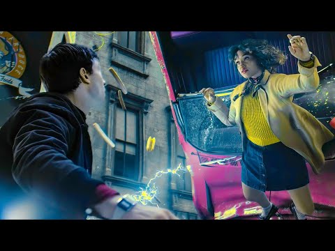 Flash Saves Iris From Car Crash Scene -  Zack Snyder's Justice League (2021) Movie Clip