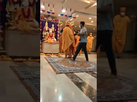 mahant swami bapa| bapa coms goyiji maharaj hospital🙏(yogiji maharaj mandir) | jay swaminarayan