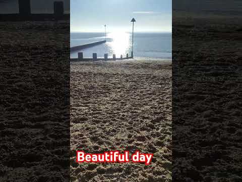 Southend-on-Sea beautiful day #travel #londonwalks #beach