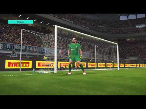 PRO EVOLUTION SOCCER 2018 Funny Goalkeeper maybe on drug