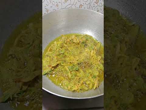 Pyaz Ke Pakore बाज़ार जैसे कुरकुरे लछेदार प्याज़ के पकोडे #pakora #ytshorts #shorts #short #trending