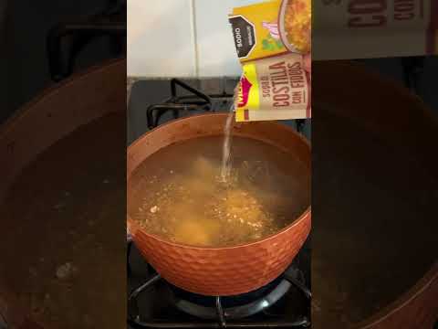 Te enseño a prepara un caldo de costilla con fideos #recetas