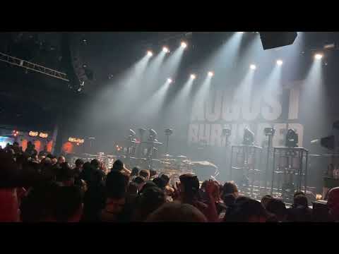 Crowd singing Chop Suey before August Burns Red's set at the Killswitch Engage headliner, Las Vegas.