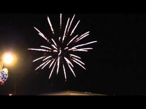 Fireworks-  Noise, bangs, bursts Yaaa! (Turn up the sound!)