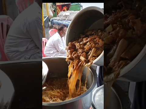 Shakeel Bong Paye Lahore#streetfoodvideos#foodie #food #shorts #viralshort #shortvideo