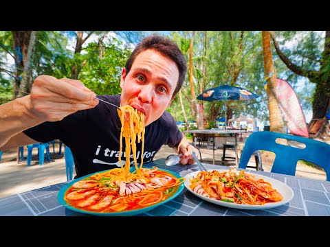 $6 Shrimp Noodles!! 🦐 MALAYSIAN STREET FOOD - Seafood Tour in Penang, Malaysia!