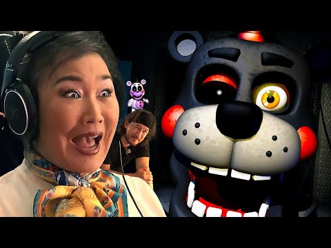 My Mom Plays Five Nights at Freddy's: Pizzeria Simulator