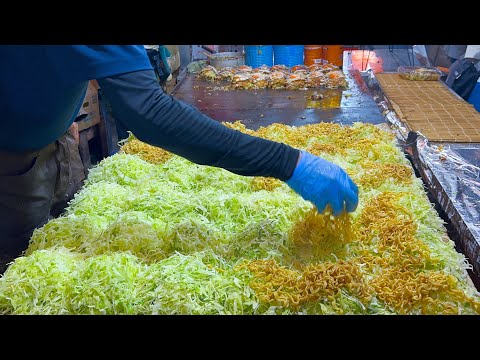 japanese street food - okonomiyaki master お好み焼き