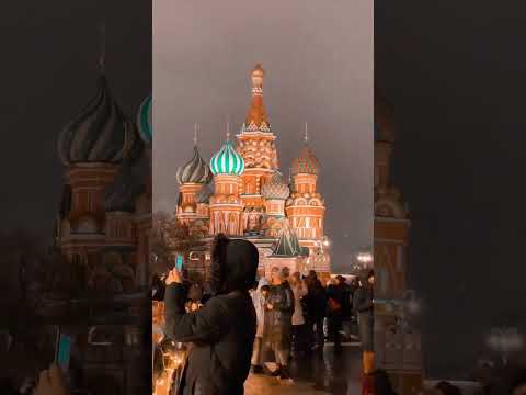 Vlogging on Red square Moscow🤩😂♥️ #indian #travel #moscow #shorts #viral