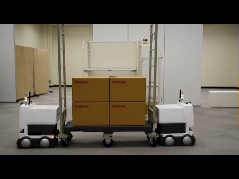 【東芝】同種ロボットでの協調搬送の様子／【TOSHIBA】 Cooperative transfer by the same type of robot